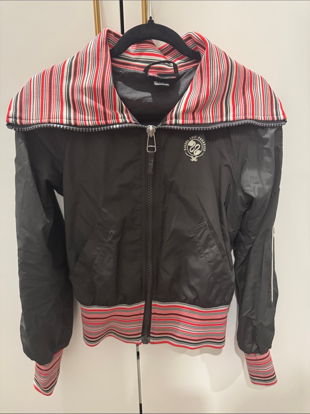 Vintage Women Brown High Collar Windbreaker Jacket with Red-Striped Trim